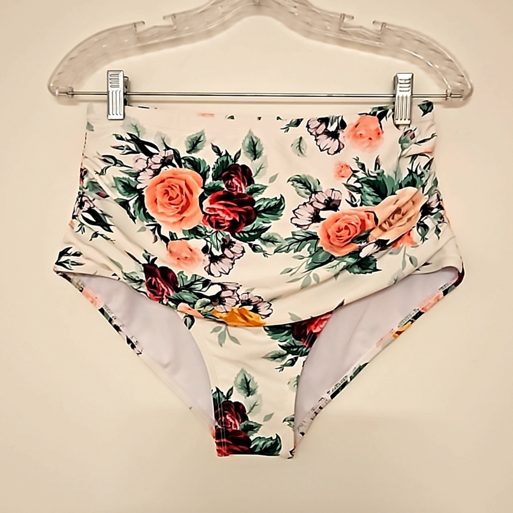 Swimsuit bottoms floral ruched thigh high Sz. Large Boutique strip on NWOT